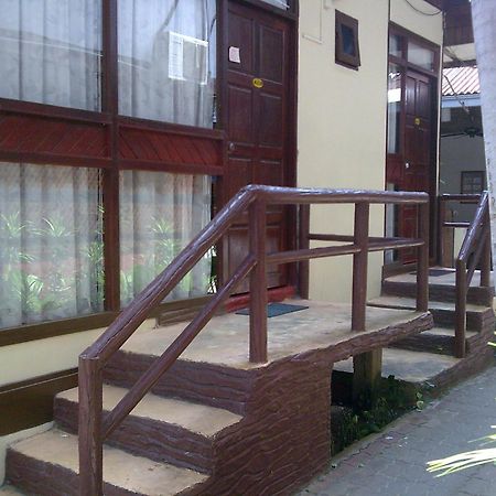 邦喀岛湾景海滩度假村 甘榜直落尼巴 外观 照片